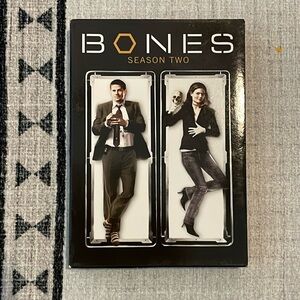 Bones Season 2 DVD set